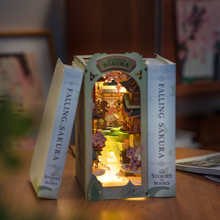 Rolife™ Book Nook Konstruktorius „Vystanti Sakura“