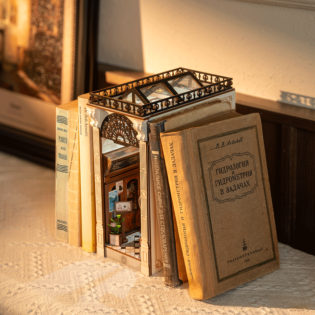 Rolife™ Book Nook Konstruktorius „Arcade Dating“